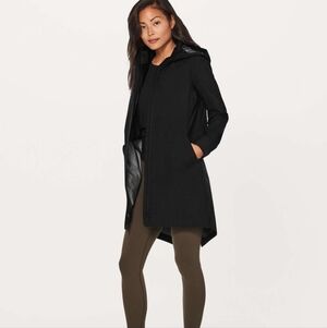 Lululemon Rain Haven Jacket *Insulated Black Rain Jacket Size 4